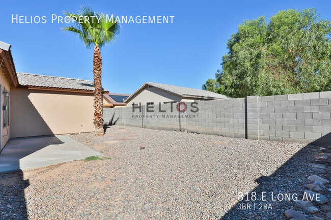 Building Photo - 818 E Long Ave