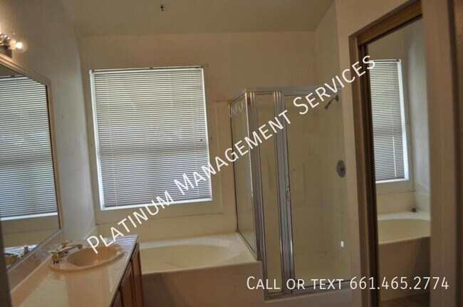 Building Photo - 2656 Alexander Ave