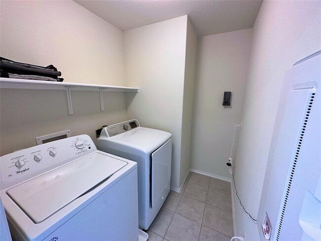 Building Photo - 1050 Kenney Fort Crossing