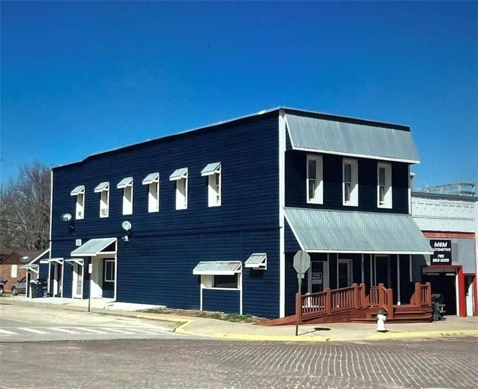 Building Photo - 324 Washington St