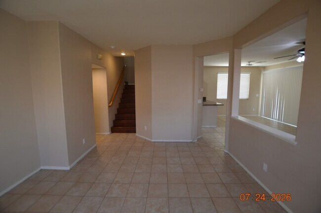 Building Photo - 10656 Primrose Arbor Ave