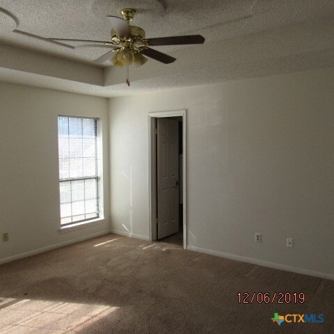 Building Photo - 1107 Tyler Dr