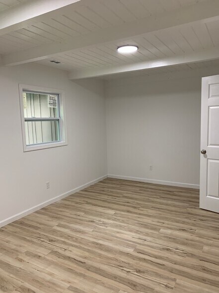 Building Photo - 124 Wild Primrose Ln