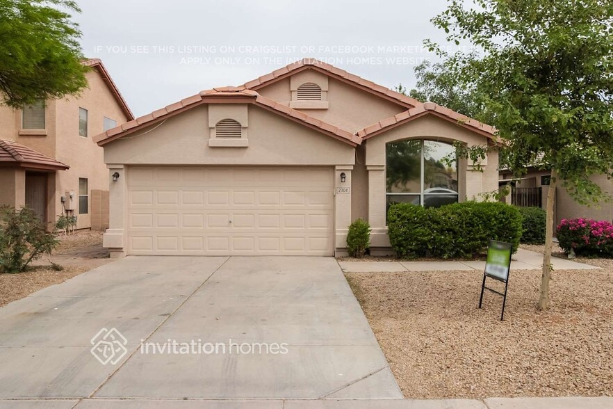 Primary Photo - 2304 E Pinto Dr