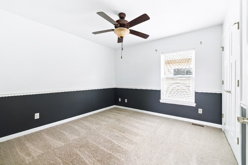 Building Photo - 2138 W 41st St