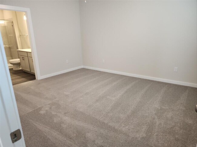 Building Photo - 2349 Moon Tower Trl