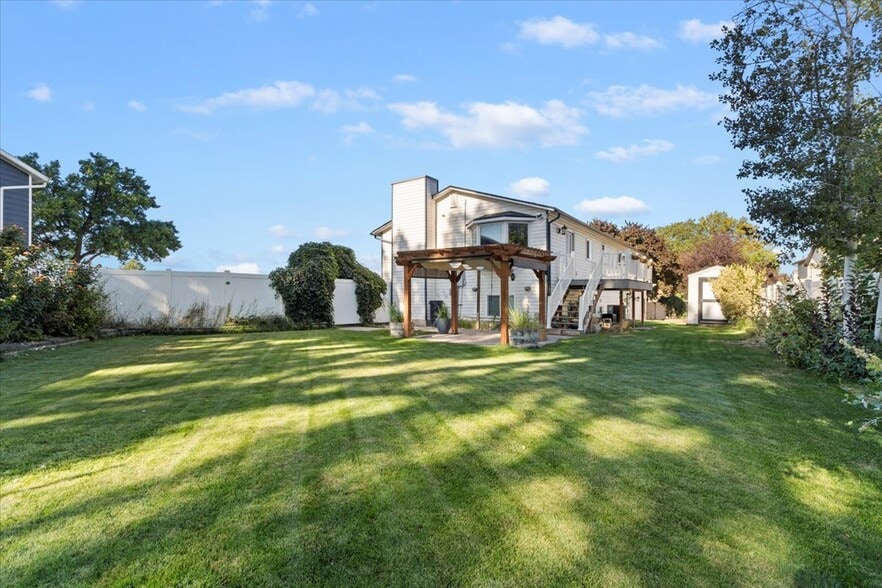 Backyard - 954 W River Point Cir