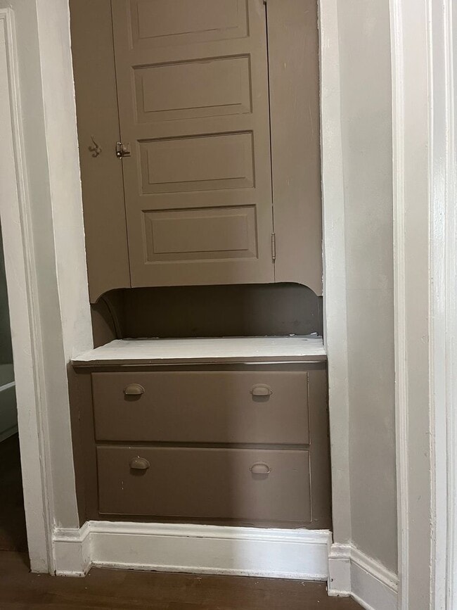 Building Photo - Section 8 & Eden Welcomed ! Beautiful, new...