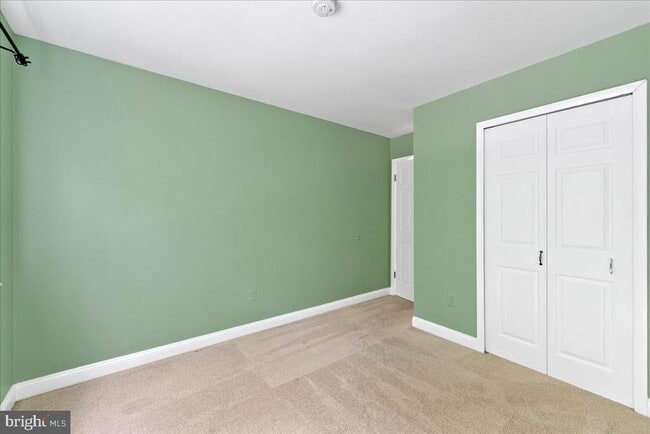 Building Photo - 2224 Glencourse Ln