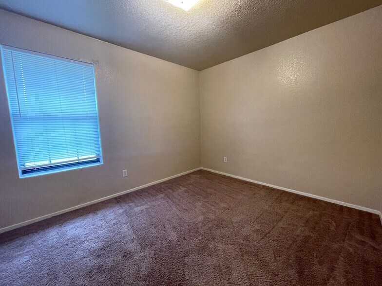 Building Photo - 1108 Leslie Cir