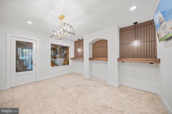 Building Photo - 1312 19th St NW