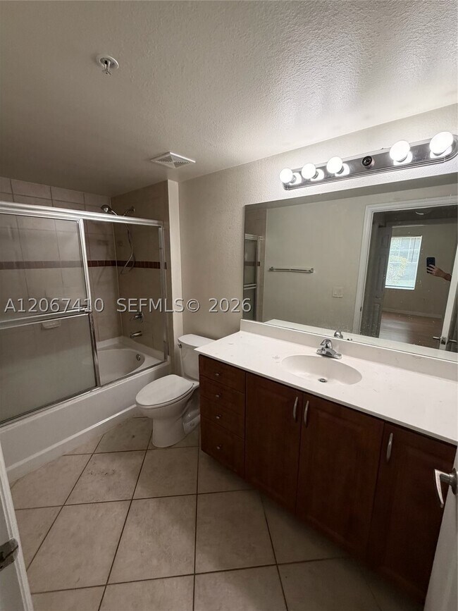 Building Photo - 6492 Emerald Dunes Dr