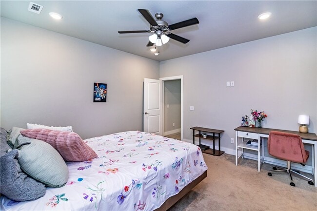 Building Photo - 146 E South St