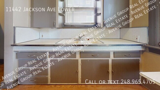 Building Photo - 11442 Jackson Ave