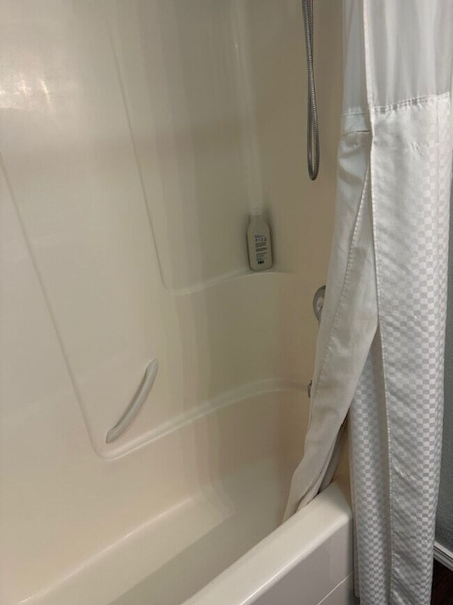 Building Photo - Beautiful House in Canyon Creek