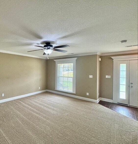 Building Photo - 1203 Elsborn Ridge Rd