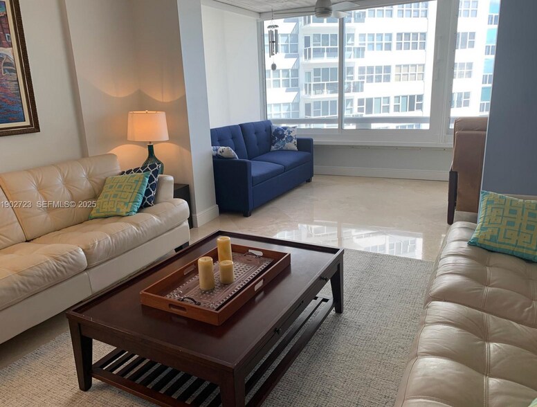 Building Photo - 3600 Galt Ocean Dr