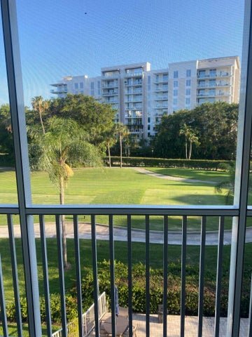 Building Photo - 200 E Royal Palm Rd