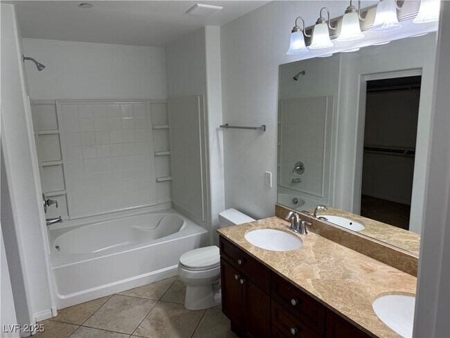 Building Photo - 10556 Gibbous Moon Dr