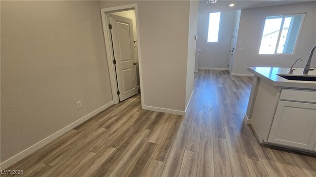 Building Photo - 988 Gearus Pl