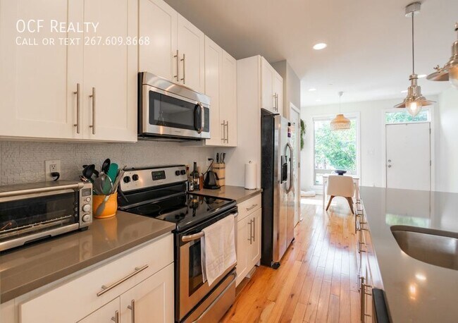 Building Photo - 2029 E Huntingdon St