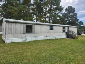 Building Photo - 1201 Garden Grove Ln