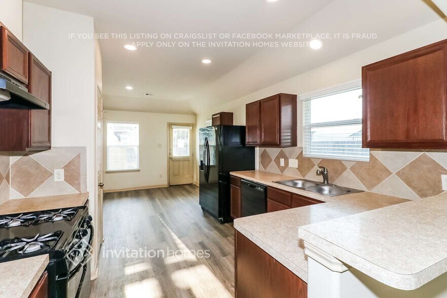 Building Photo - 931 Frontera Ct