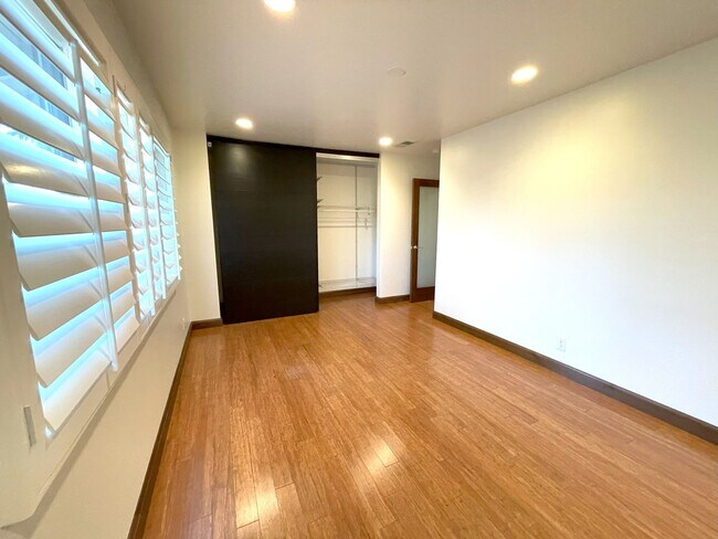 Building Photo - Contemporary East Manhattan Home