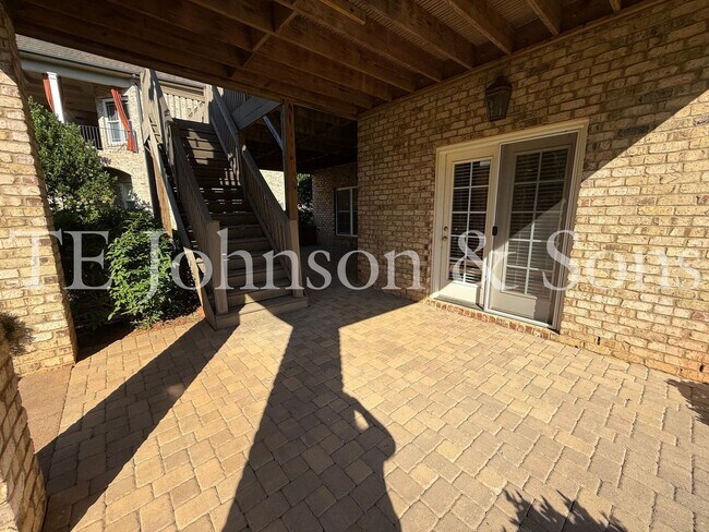Building Photo - 5540 Brookberry Farm Rd