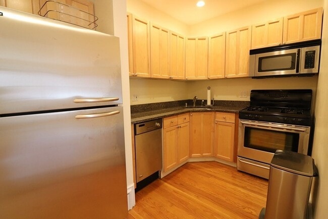 Building Photo - 310 Shawmut Ave