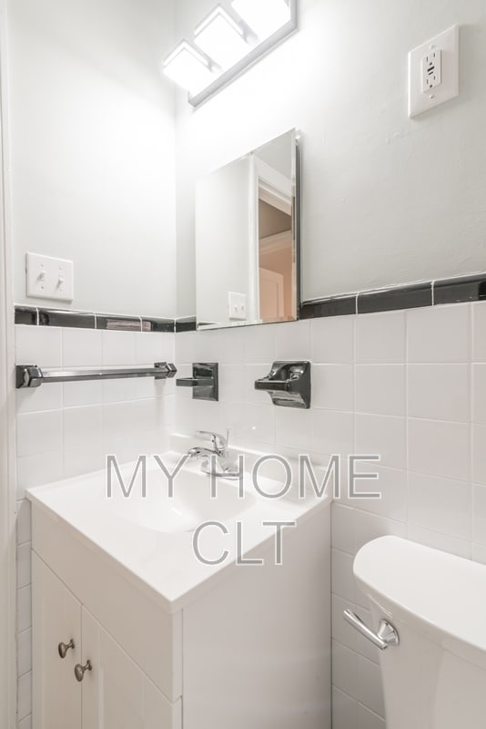 Building Photo - 3037 Marlowe Ave