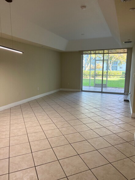 Building Photo - 10710 NW 66th St