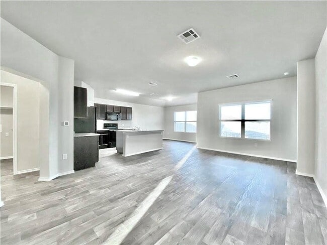 Building Photo - 5905 Ronee Leah Dr