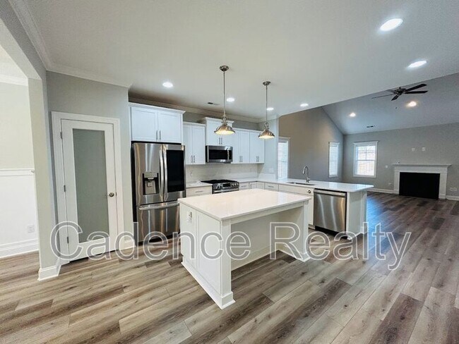 Building Photo - 3755 Spicetree Dr