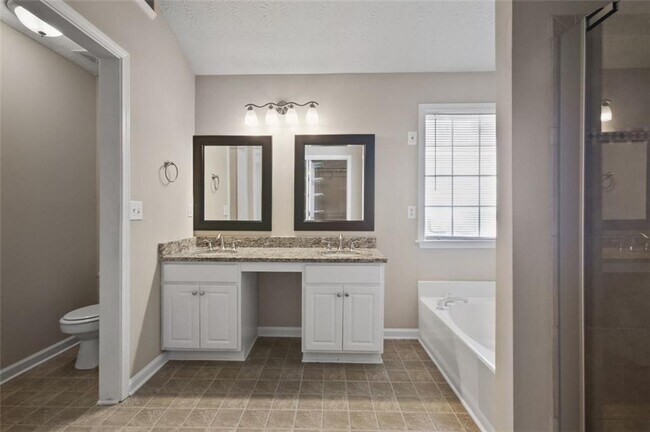 Building Photo - 1442 Glenover Cir