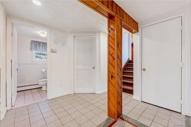 Building Photo - 93 Capital Dr