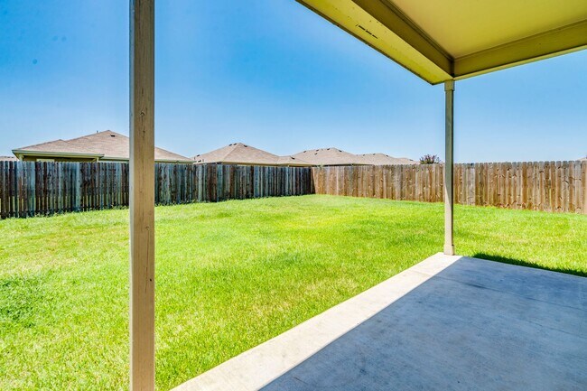 Building Photo - 141 Marcheeta Way