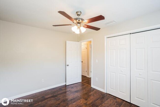 Building Photo - 4506 9TH ST W, BRADENTON, FL 34207