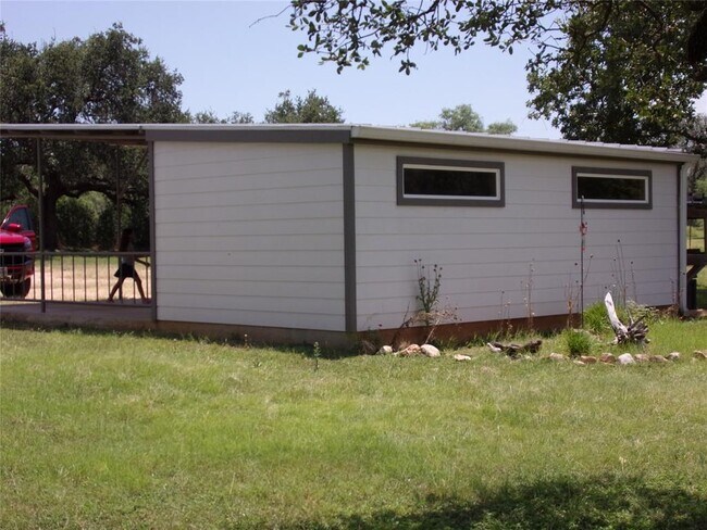 Building Photo - 179 Two Friends Trl