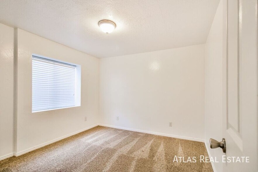 Building Photo - 7814 N Mountain Ash Way