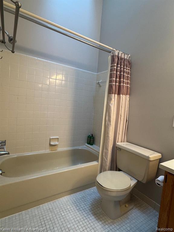 Building Photo - 22313 Peach Tree