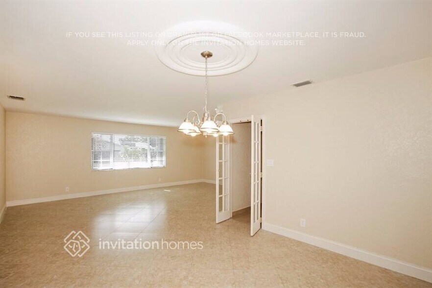 Building Photo - 11151 NW 36th Ct