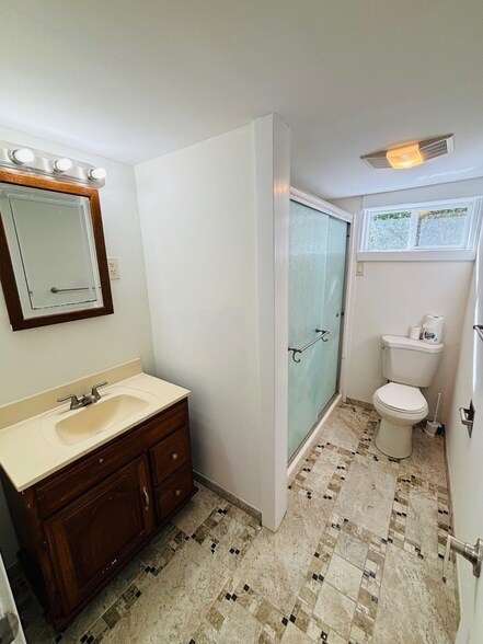 Building Photo - 31 4th St