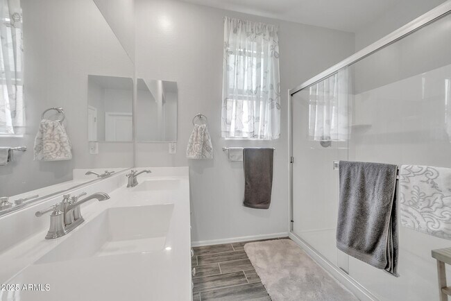 Building Photo - 25779 W Hazel Dr