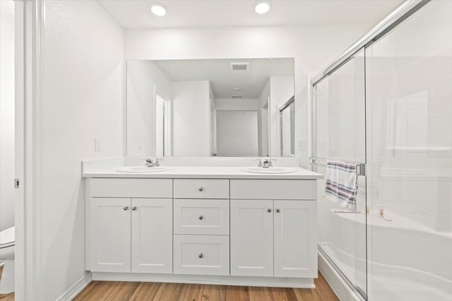 Building Photo - 5547 Lasso Dr