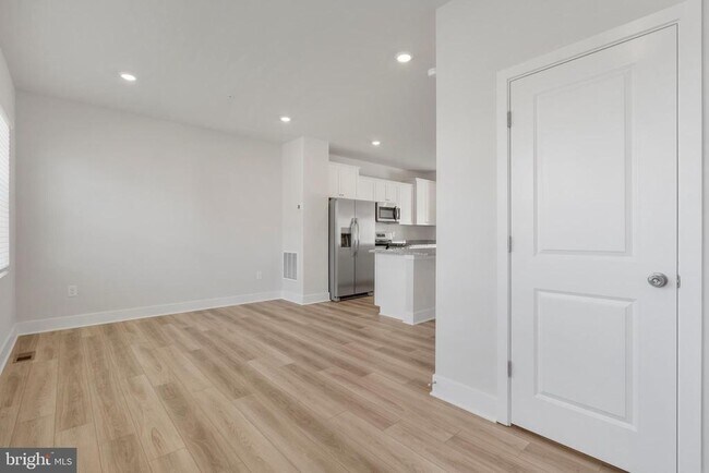 Building Photo - 1830 Parham Wy