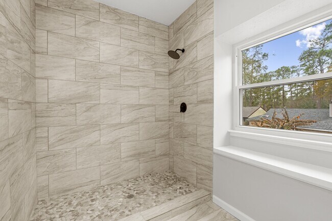 Building Photo - 11923 Pondwood Dr