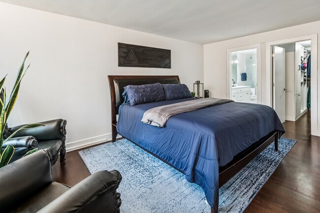 Building Photo - 1030 N State St