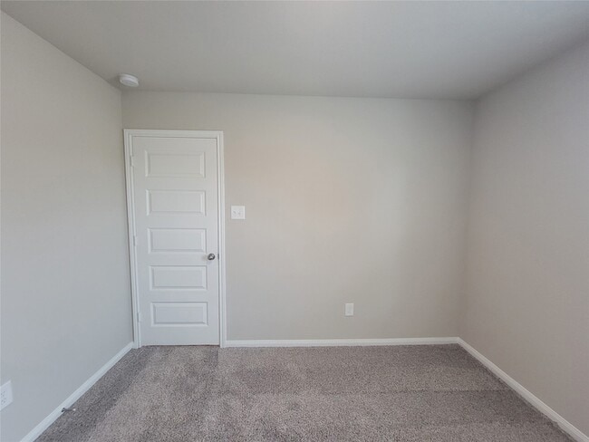 Building Photo - 11736 Whirlaway Dr