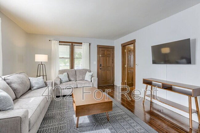 Building Photo - 4806 Charles St